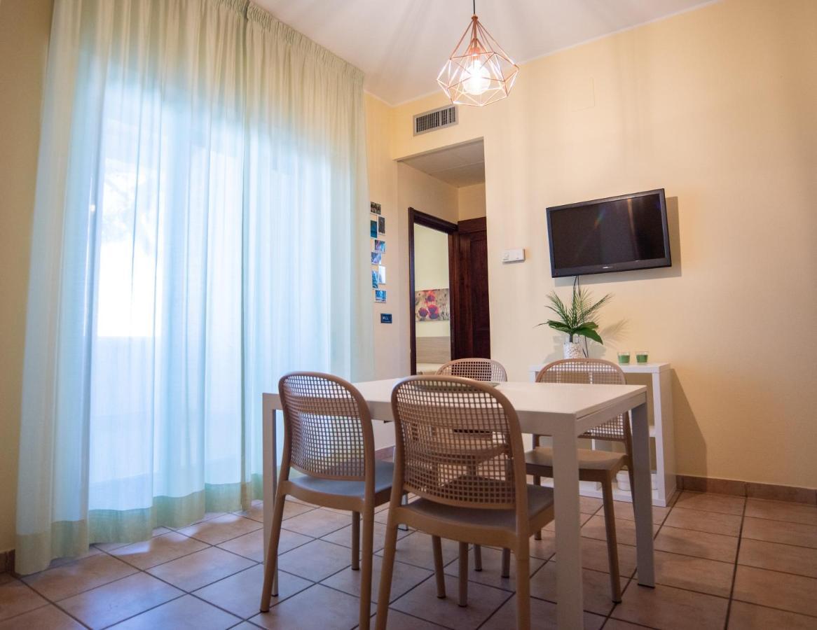 Blu Sun Apartment In Complesso Riva Del Sole ジョヴィナッツォ エクステリア 写真